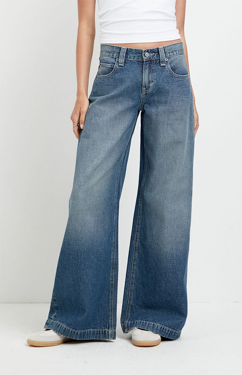 Sloane Low Rise Ultra Baggy Jeans Snap-Button Pocket Medium Blue