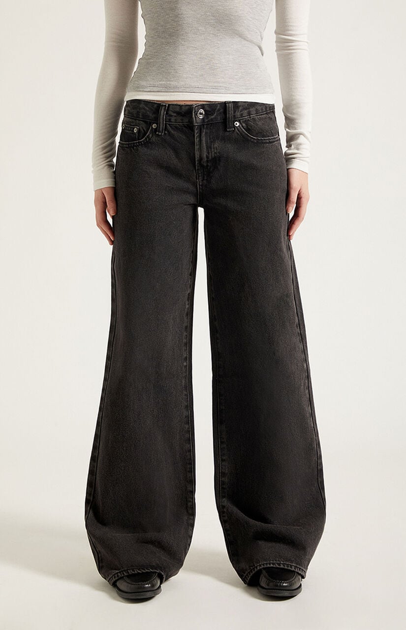 Casey Low Rise Baggy Jeans Washed Black