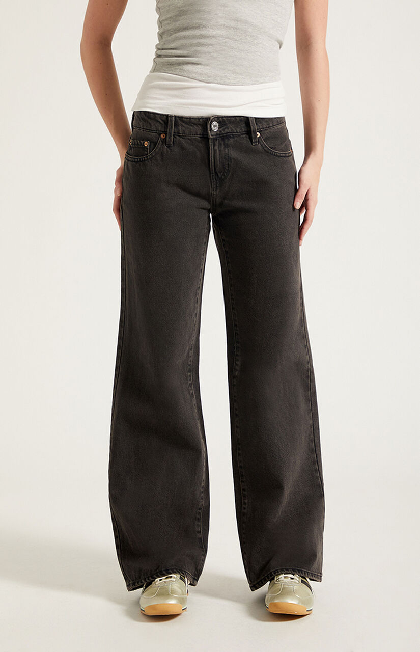 Zoe Low Rise Girlfriend Jeans Black