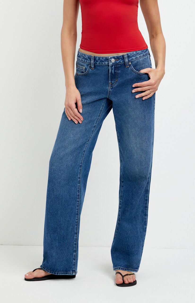 Zoe Low Rise Girlfriend Jeans Medium Blue